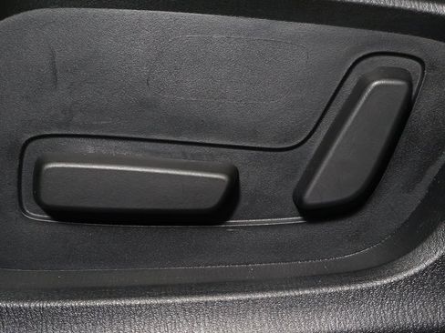 Used 2019 MAZDA CX-5 Touring image 27