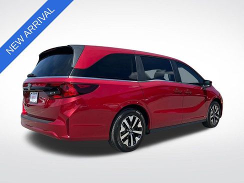 Used 2025 Honda Odyssey EX-L image 3