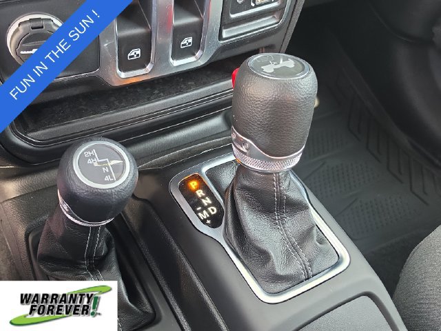 Used 2025 Jeep Wrangler Sport AWD/4WD image 22