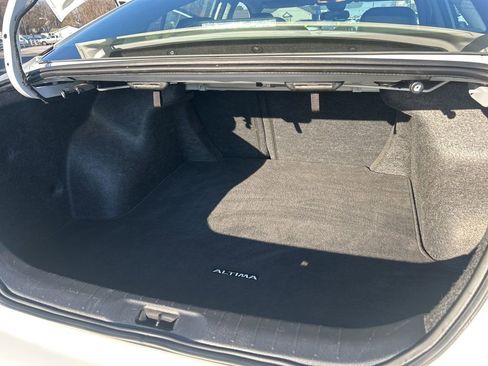 Used 2024 Nissan Altima 2.5 SR image 28