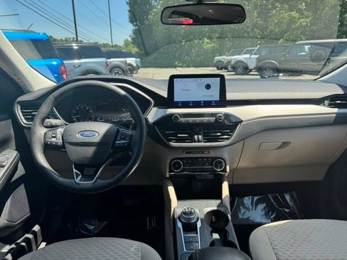 Used 2022 Ford Escape SE w/ Cold Weather Package AWD/4WD image 18