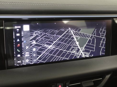 Certified 2025 Porsche Macan 4S Electric image 31