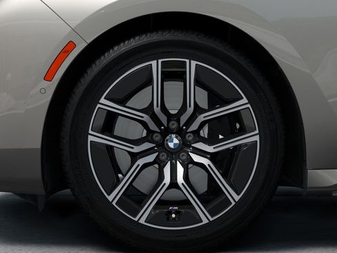 New 2026 BMW 740i RWD image 7
