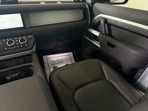 Certified 2023 Land Rover Defender 90 S image 24