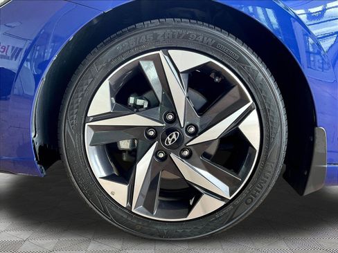 Used 2022 Hyundai Elantra SEL w/ Convenience + Premium Package FWD image 30