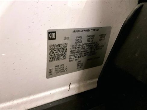 Used 2024 Chevrolet Trax ACTIV w/ Driver Confidence Package FWD image 32