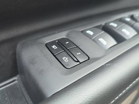 Used 2024 Chevrolet Tahoe Z71 w/ Luxury Package AWD/4WD image 28