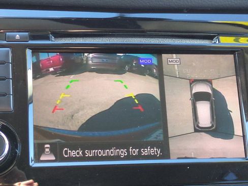 Used 2019 Nissan Rogue SV w/ Premium Package FWD image 16