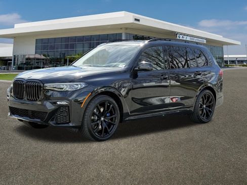 Certified 2022 BMW X7 xDrive40i w/ M Sport Package image 5