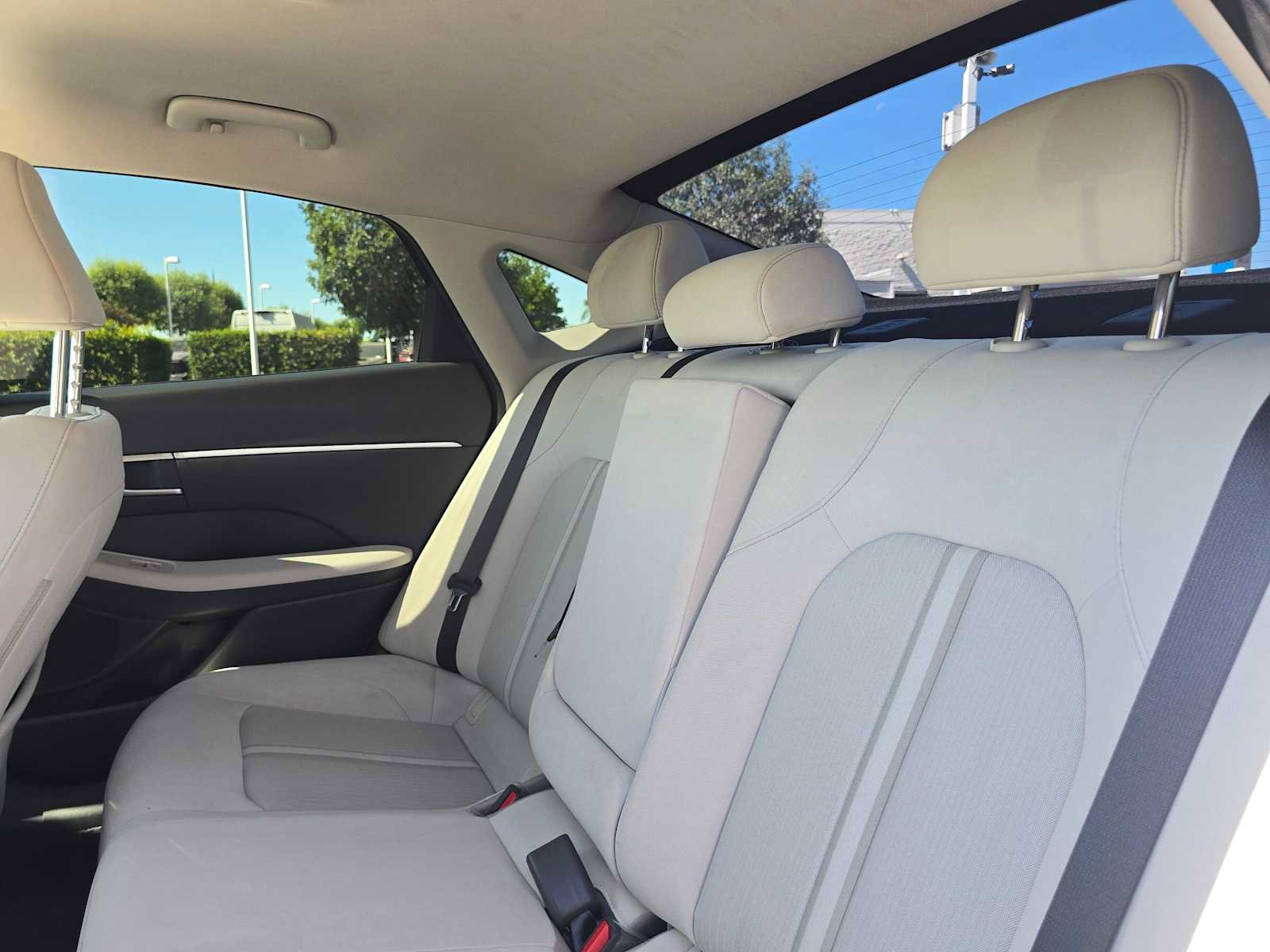 Used 2025 Hyundai Sonata SEL FWD image 17