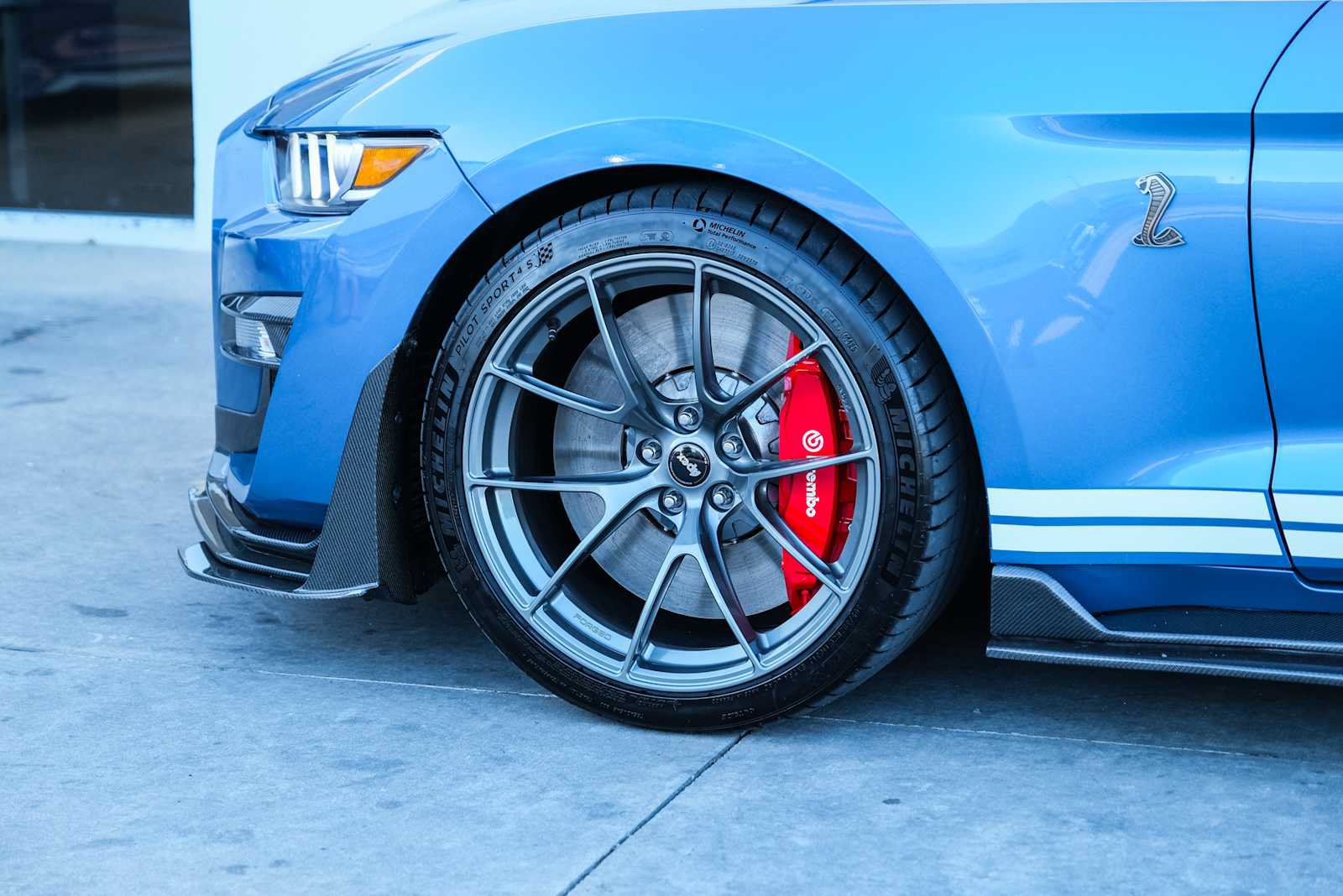 Used 2020 Ford Mustang Shelby GT500 w/ Technology Package RWD image 25