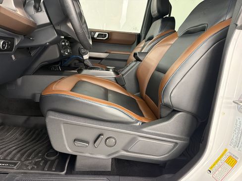 Used 2023 Ford Bronco Outer Banks AWD/4WD image 5