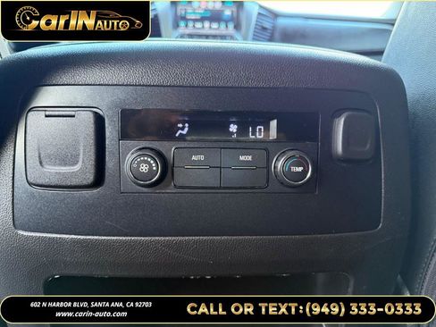 Used 2020 Chevrolet Suburban LT image 29