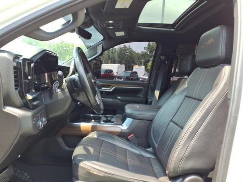 Used 2024 Chevrolet Silverado 2500 High Country w/ High Country Premium Package AWD/4WD image 16