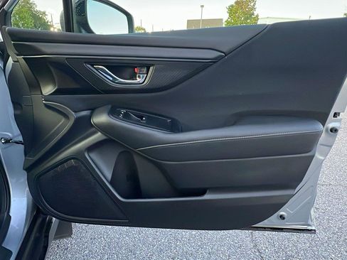 Used 2025 Subaru Outback Premium w/ Popular Package #1A image 12