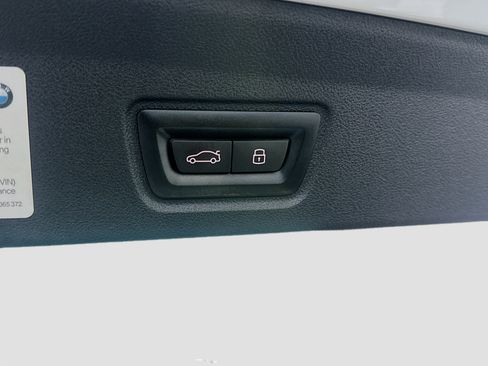 Used 2023 BMW i4 eDrive35 w/ Premium Package RWD image 29
