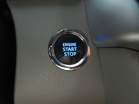 Used 2016 Toyota Highlander XLE FWD image 49