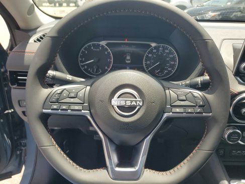 New 2025 Nissan Sentra SR w/ Midnight Edition image 20