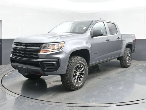 Used 2022 Chevrolet Colorado W/T w/ WT Convenience Package AWD/4WD image 10