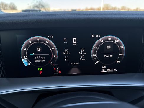 New 2026 Volkswagen Tiguan SE R-Line image 11