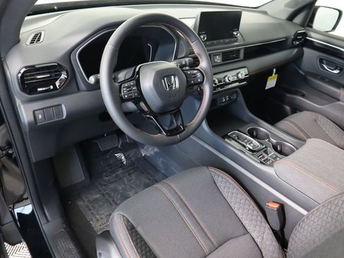 New 2025 Honda Pilot Sport image 9