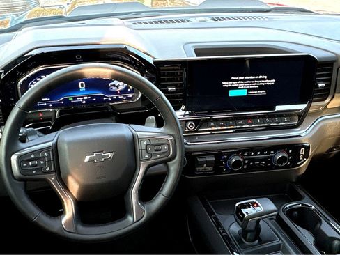 Certified 2025 Chevrolet Silverado 1500 ZR2 image 3