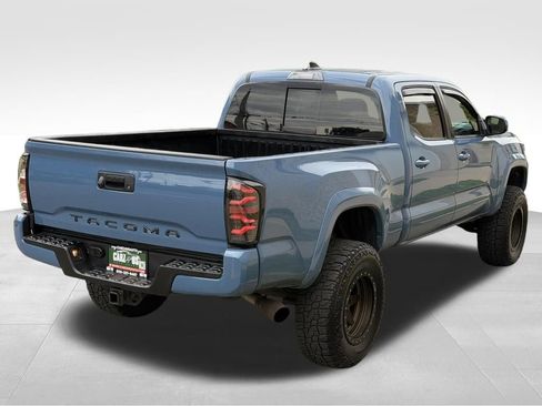 Used 2019 Toyota Tacoma TRD Sport AWD/4WD image 6