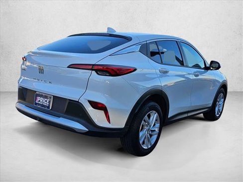 Used 2025 Buick Envista Preferred image 5