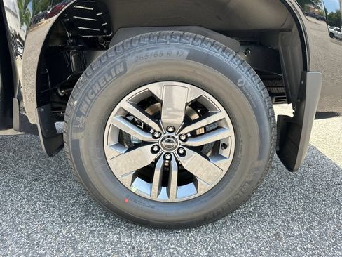 New 2026 Nissan Frontier SV w/ Tow Package RWD image 17