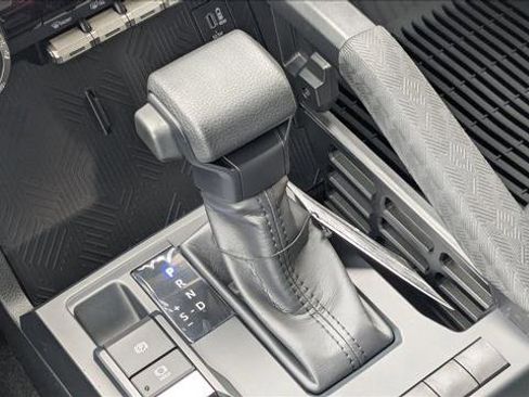 New 2026 Toyota Tacoma SR5 AWD/4WD image 17