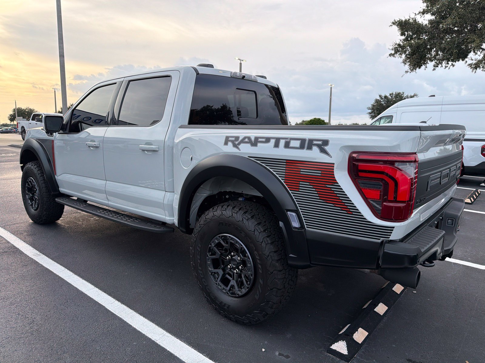 Used 2026 Ford F150 Raptor w/ Equipment Group 803A Raptor R AWD/4WD image 6