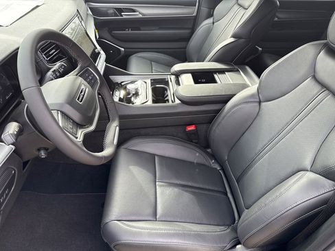 New 2026 Jeep Grand Wagoneer Limited image 20