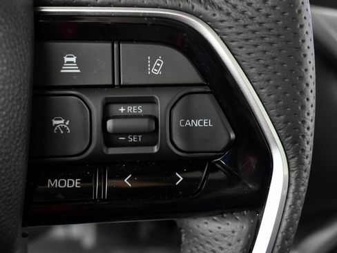 Certified 2025 Toyota Tundra Platinum image 35