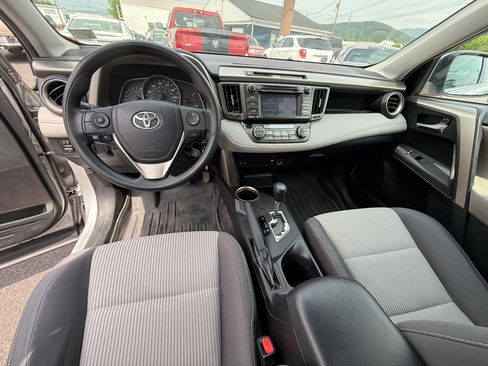Used 2015 Toyota RAV4 XLE AWD/4WD image 11