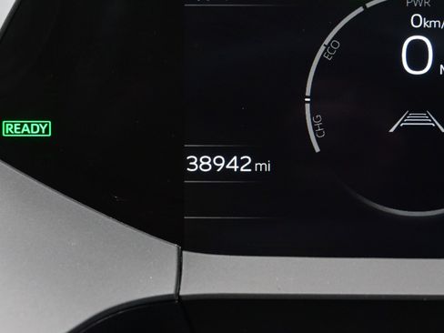 Used 2024 Toyota Prius XLE image 24