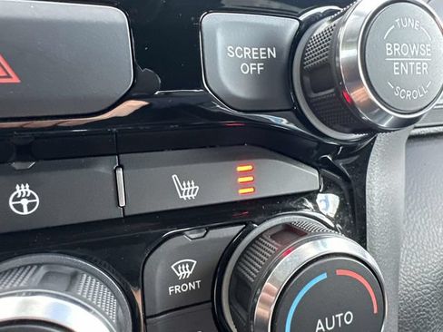 Used 2022 RAM 1500 Big Horn AWD/4WD image 71
