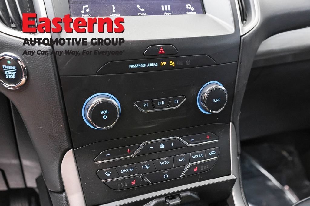 Used 2019 Ford Edge SEL w/ Equipment Group 201A FWD image 20