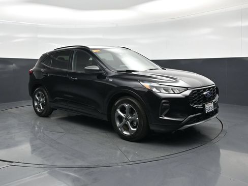 Used 2023 Ford Escape ST-Line w/ Tech Pack #1 FWD image 55