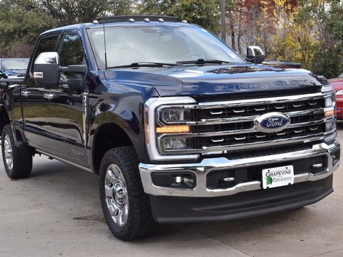 Used 2024 Ford F250 King Ranch w/ Chrome Package image 4