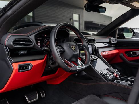 Used 2024 Lamborghini Urus S image 27