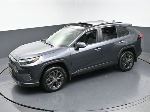 Used 2023 Toyota RAV4 Limited image 44