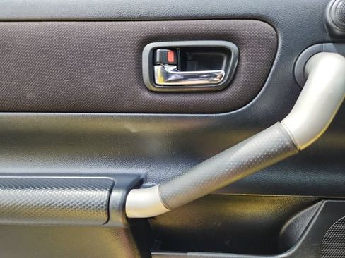 Used 2000 Toyota MR2 RWD image 13