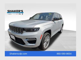 Used 2023 Jeep Grand Cherokee Summit w/ Luxury Tech Group V AWD/4WD video 1