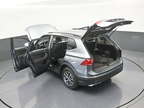 Used 2021 Volkswagen Tiguan S image 61