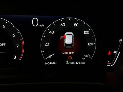 Used 2024 Honda Pilot Elite image 10