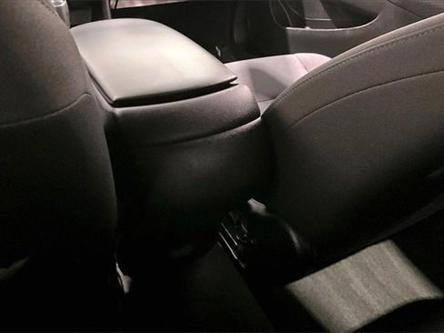 Used 2018 Chevrolet Malibu LS image 10