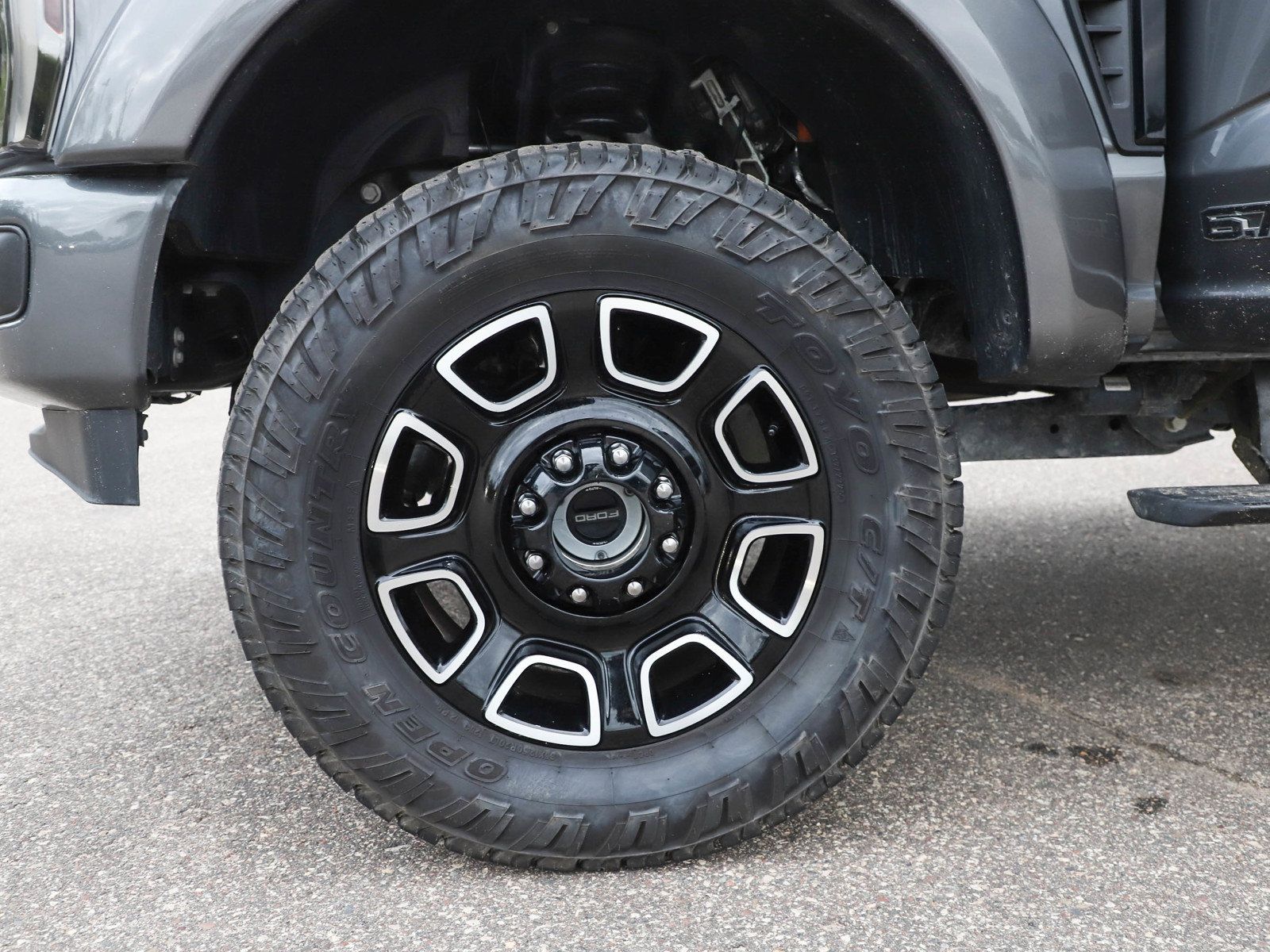 Used 2026 Ford F250 Platinum AWD/4WD image 32