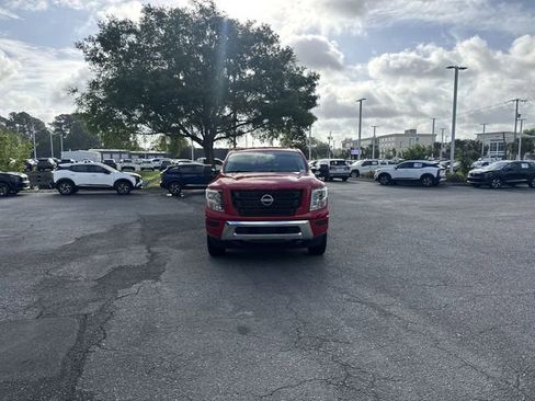 Used 2023 Nissan Titan SV w/ SV Convenience Package AWD/4WD image 2