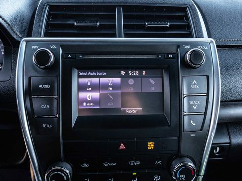 Certified 2017 Toyota Camry LE image 30