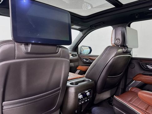 Used 2023 GMC Yukon XL Denali Ultimate AWD/4WD image 40